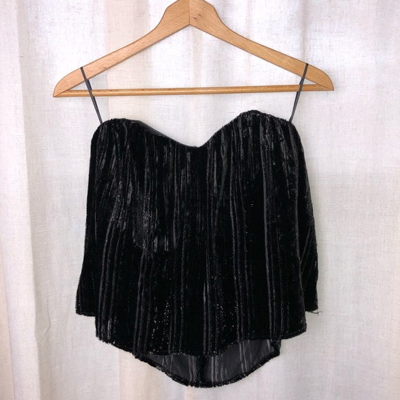 ⭕️Sold⭕️ASTR Label Cropped Black Swing Top Small - Picture 2 of 3